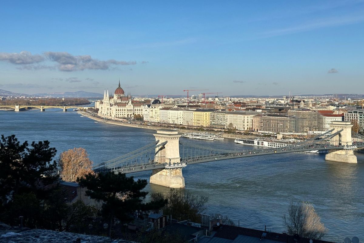 Vista de Budapest y el río Danubio. 
