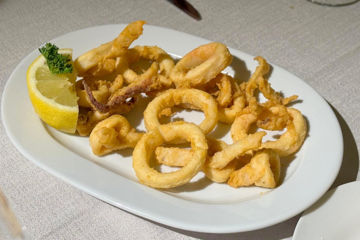 Calamares a la romana. El Espigón, restaurante andaluz en Madrid