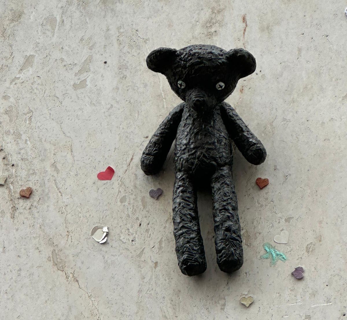 Mini estatua del osito de Mr. Bean