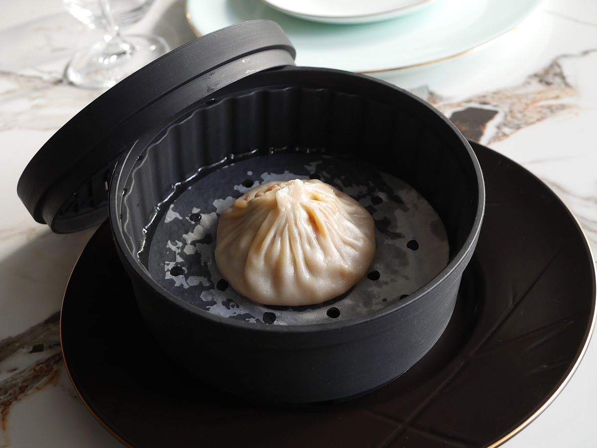 Dim Sum Gigante: Xiaolongbao de erizo de mar. Zhen