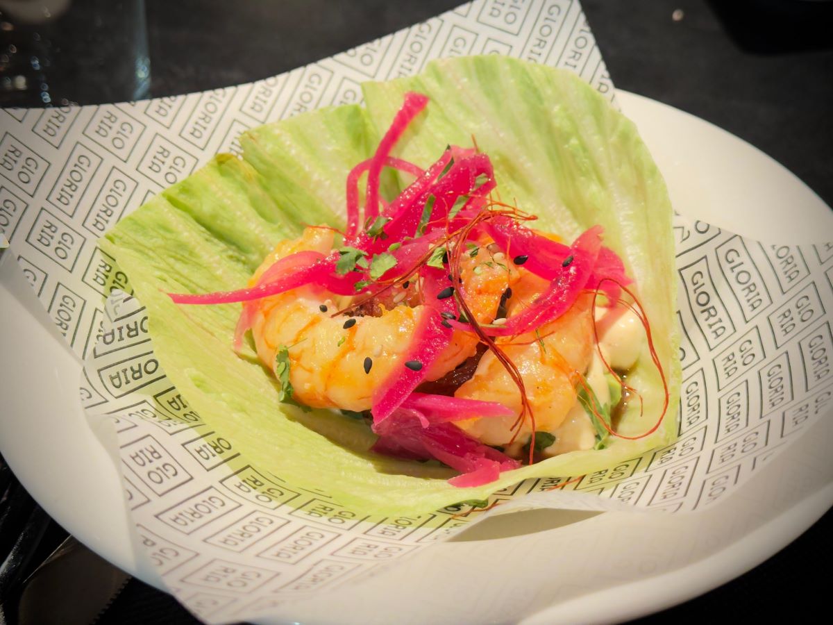 Nem de papada y gamba con aromáticos