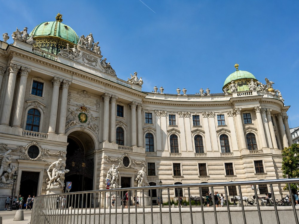 Michaelerplatz. Viena